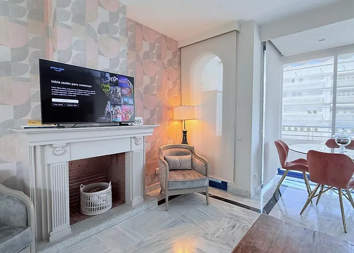 Serna Apartment *